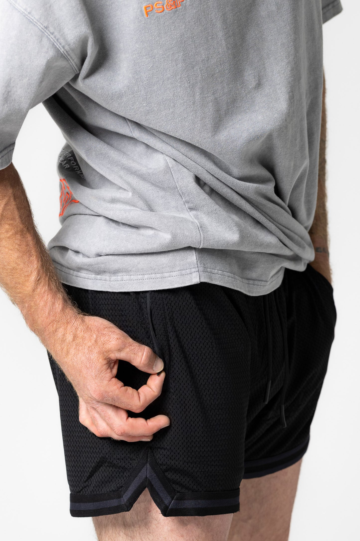 Unbounded Basketball Shorts R2