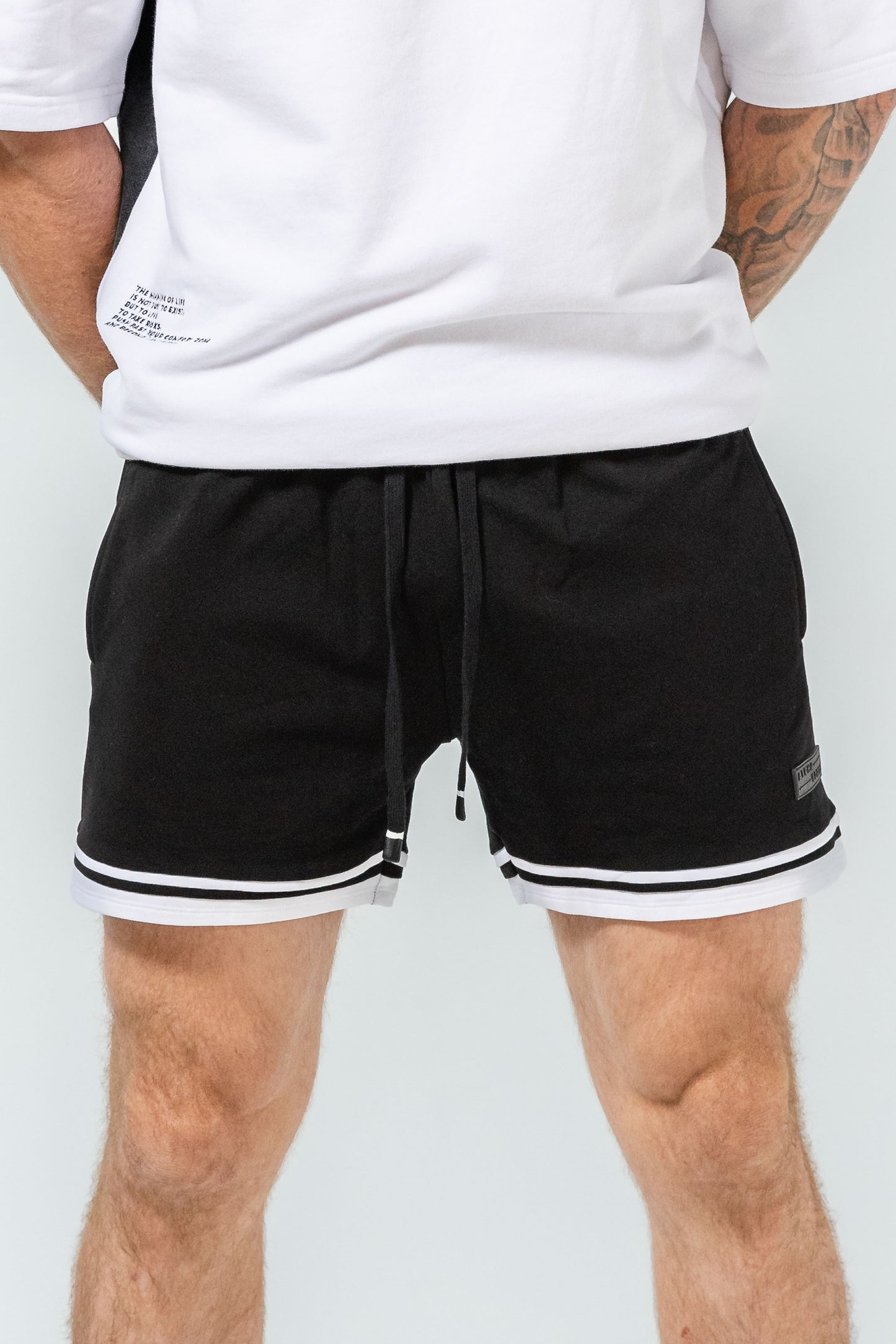 Accent Shorts R2